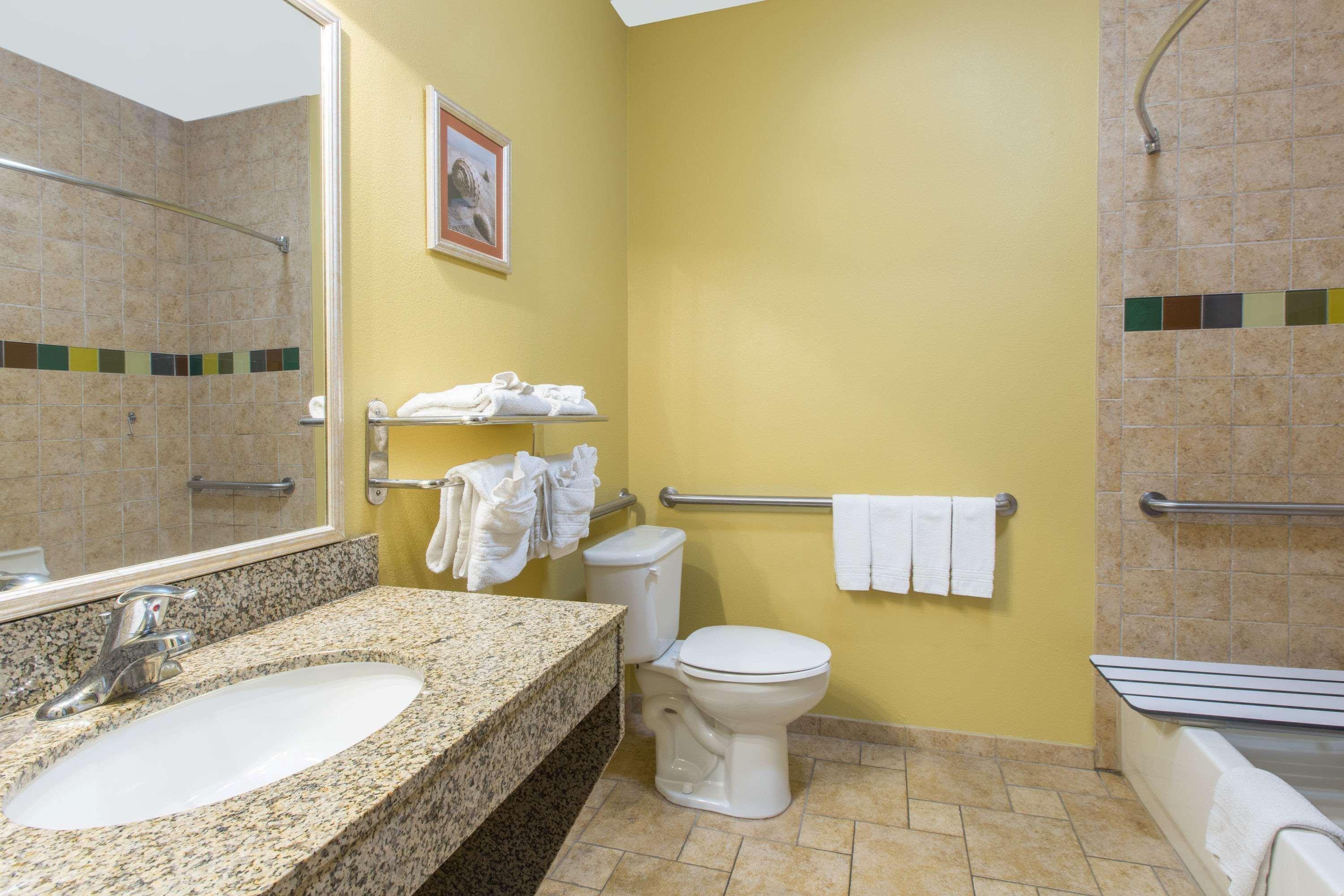 Hawthorn Extended Stay By Wyndham Corpus Christi Padre Isle Bagian luar foto