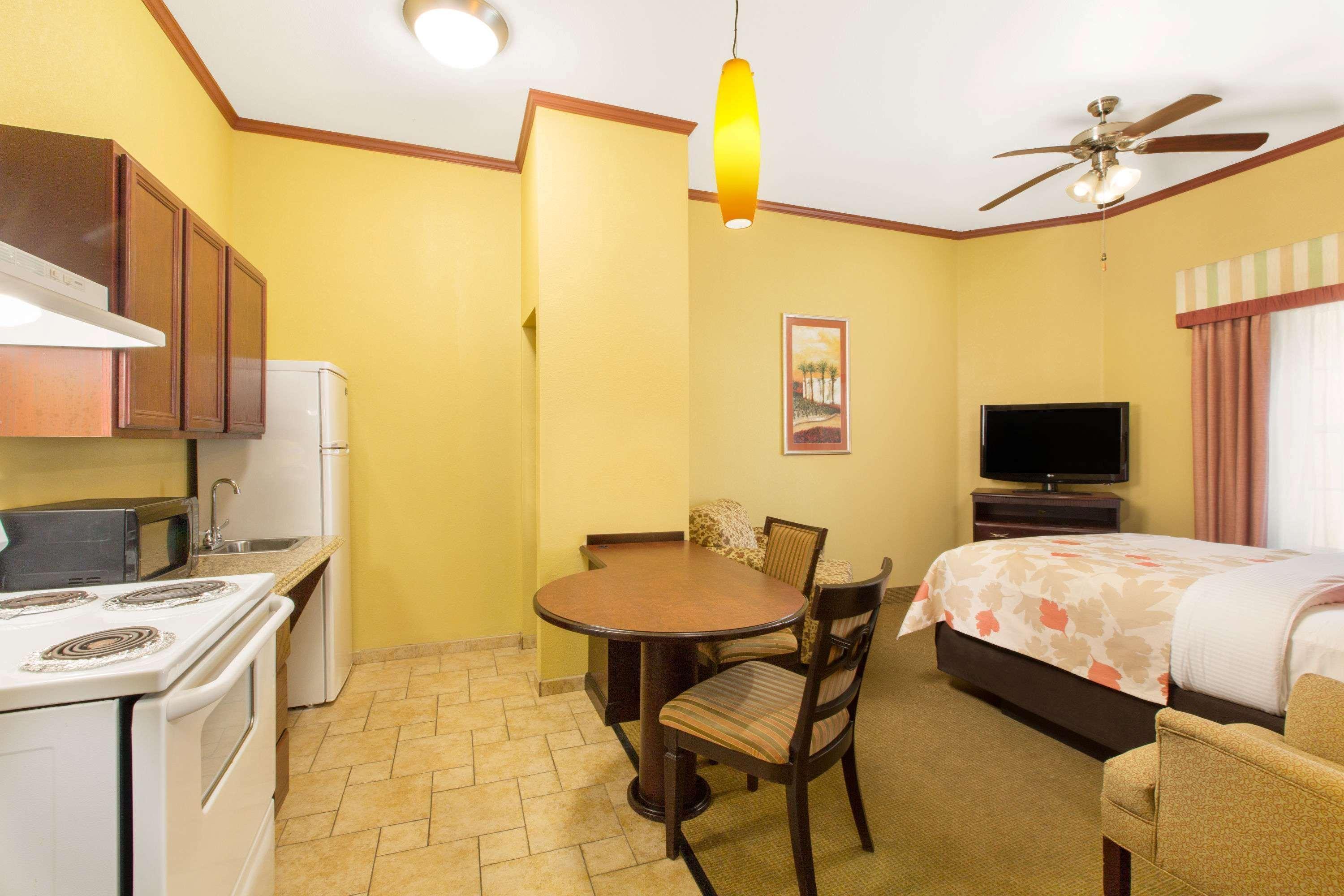 Hawthorn Extended Stay By Wyndham Corpus Christi Padre Isle Bagian luar foto